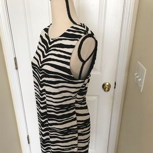 Jennifer Lopez Black/White Dress